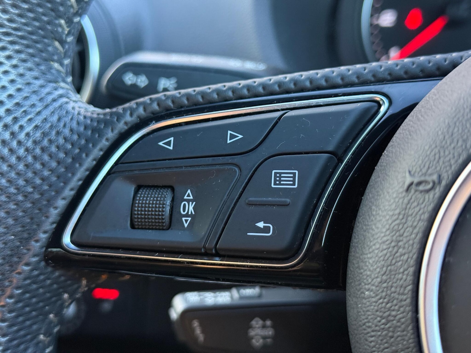 Used Audi Q2 2018 for sale - 76802245: Photo 16