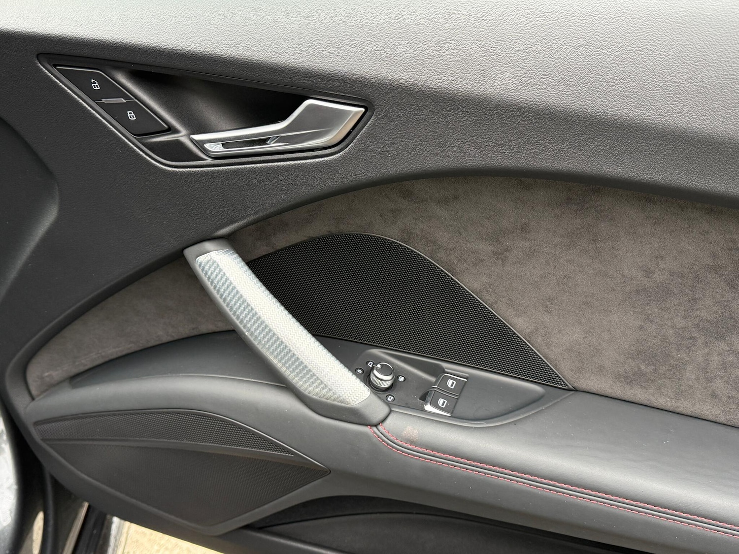 Used Audi TT 2023 for sale - 76824579: Photo 42