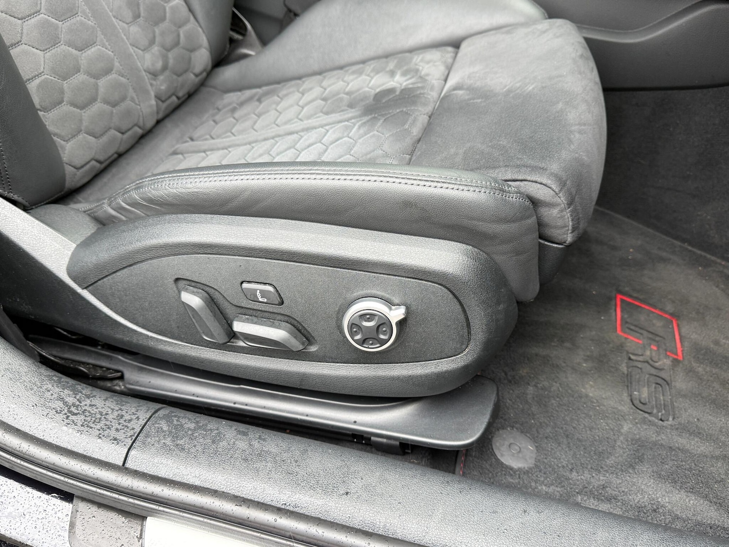 Used Audi RS4 2023 for sale - 76926878: Photo 14