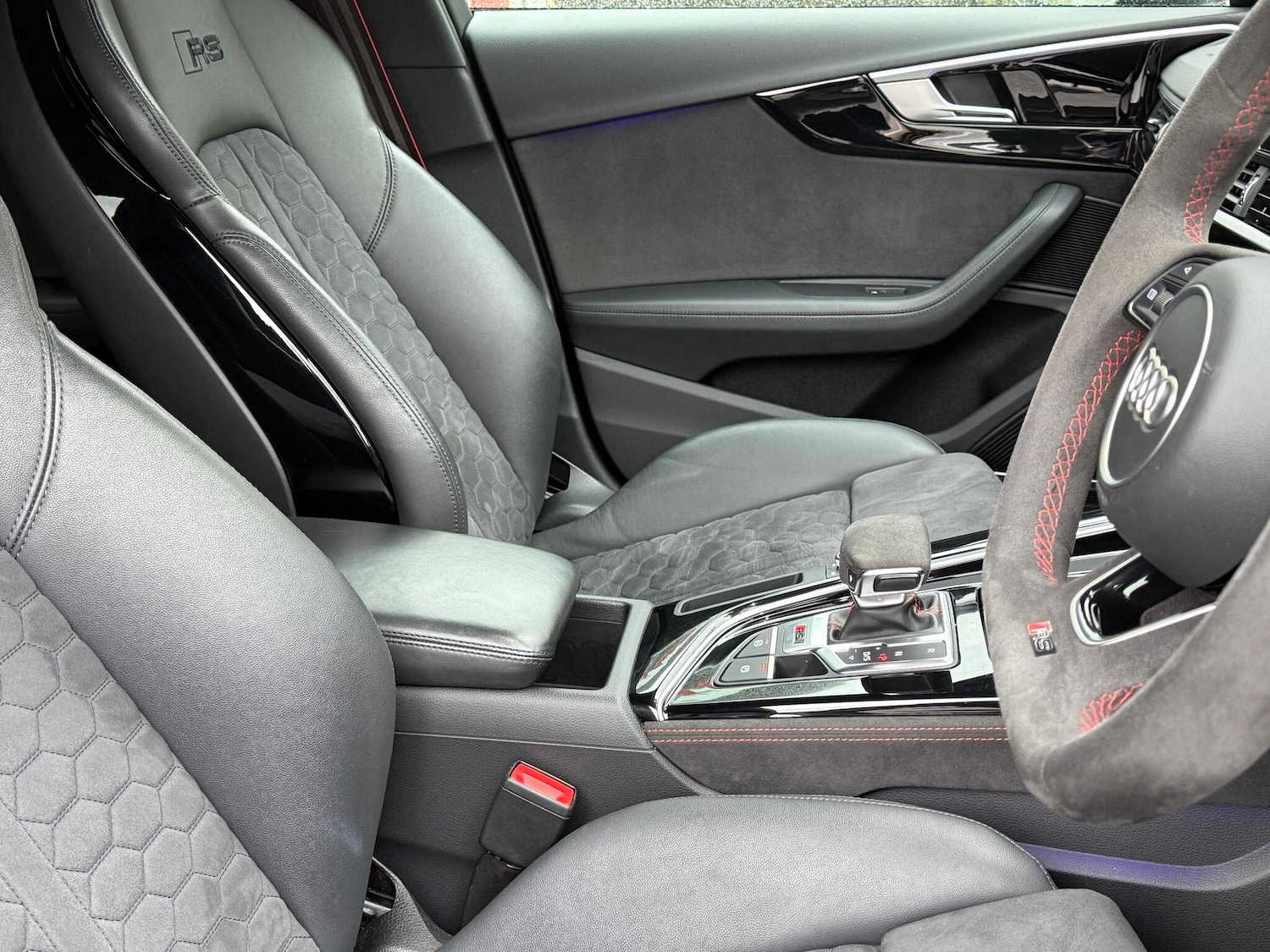 Used Audi RS4 2023 for sale - 76926878: Photo 44