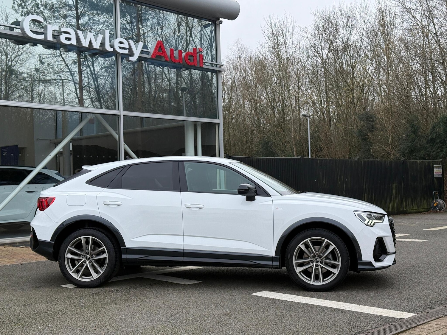 Used Audi Q3 2022 for sale - 77331344: Photo 2