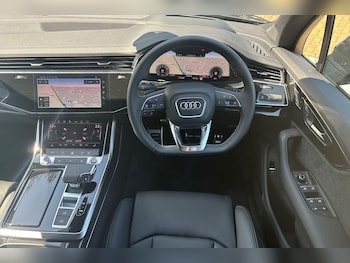 Used Audi Q7 2025 for sale - 76619999: Photo