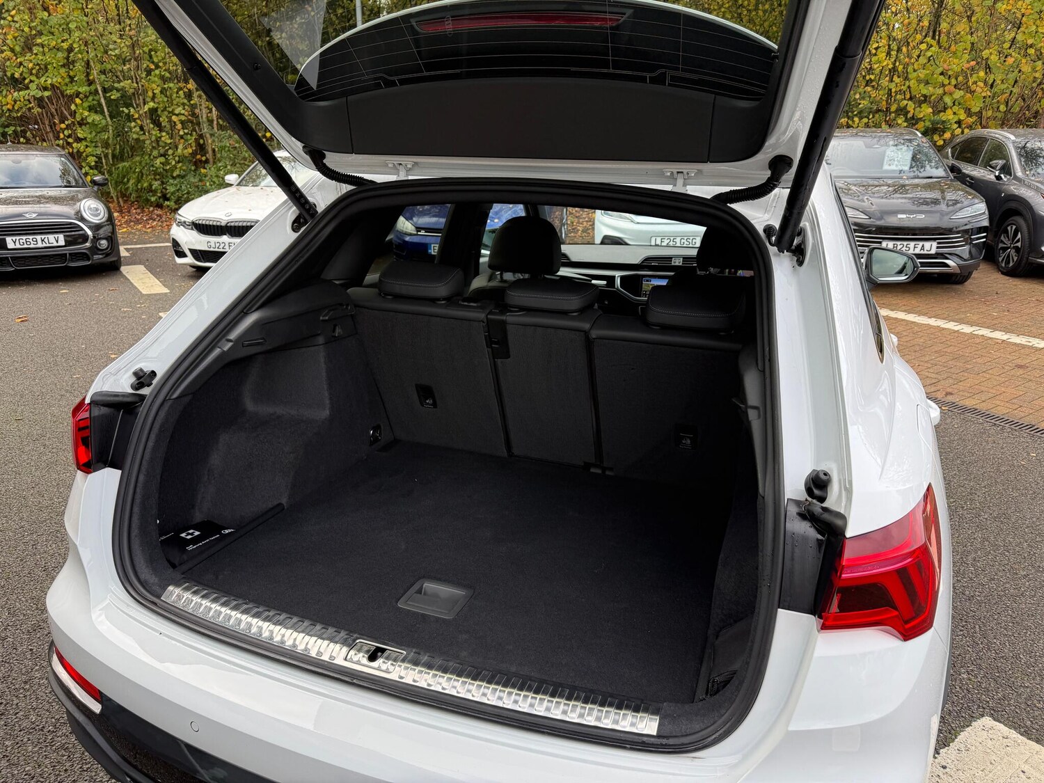 Used Audi Q3 2025 for sale - 77468661: Photo 42