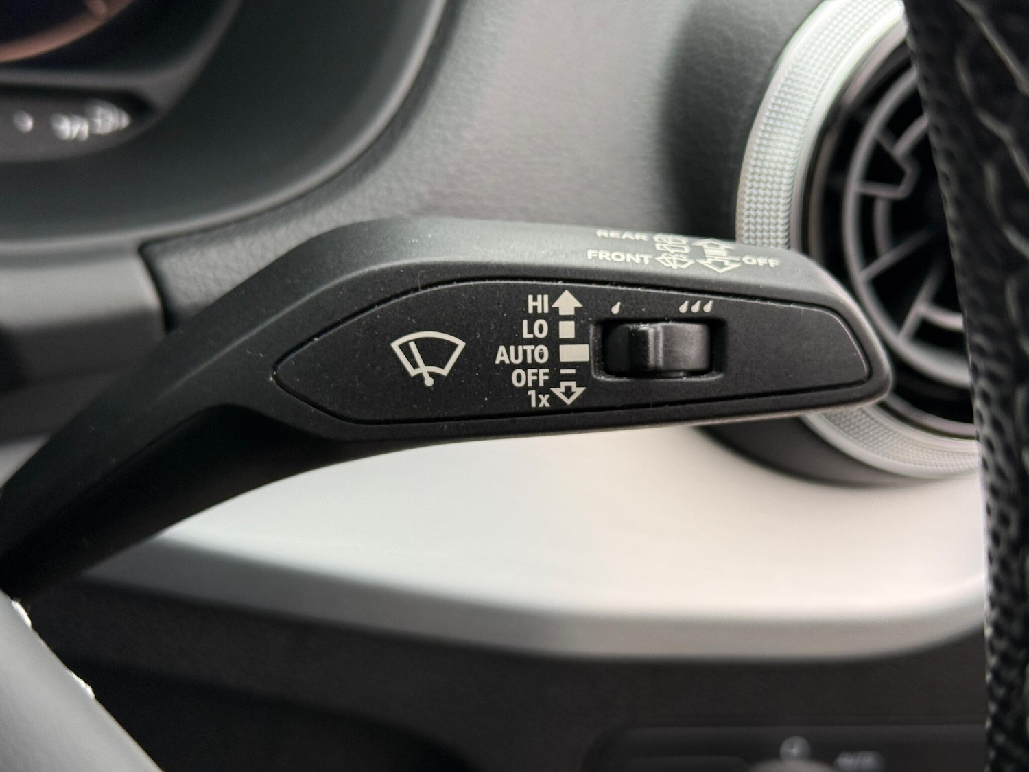 Used Audi Q2 2022 for sale - 77253900: Photo 64