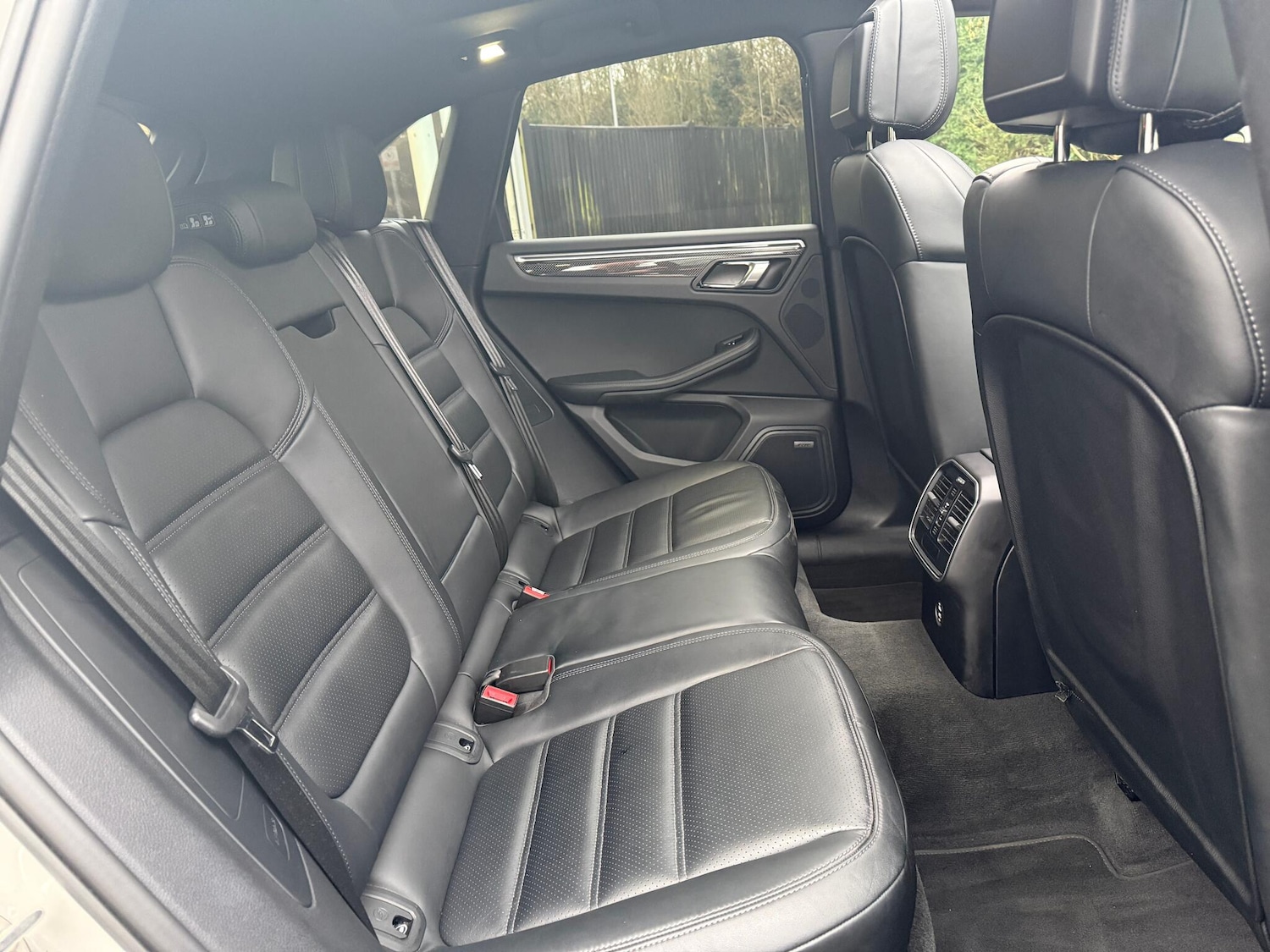 Used Porsche Macan 2023 for sale - 77425953: Photo 12