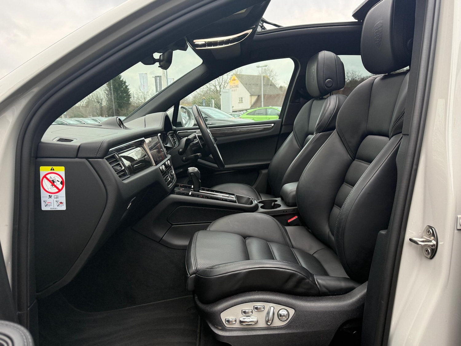 Used Porsche Macan 2023 for sale - 77425953: Photo 20