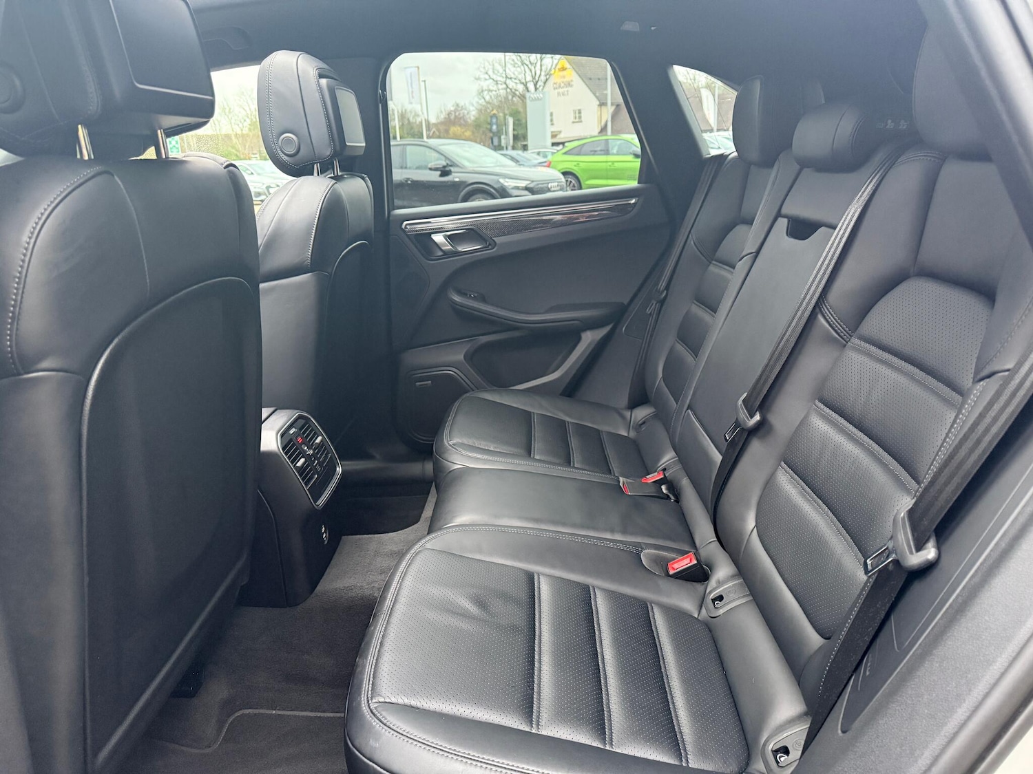 Used Porsche Macan 2023 for sale - 77425953: Photo 21