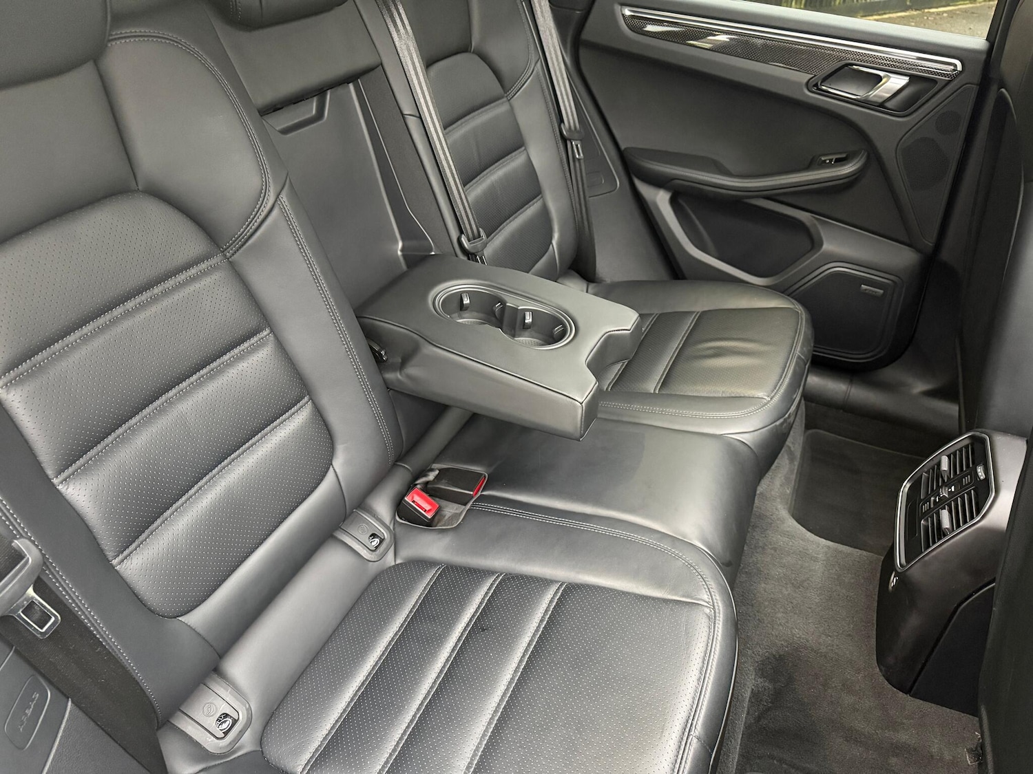 Used Porsche Macan 2023 for sale - 77425953: Photo 31