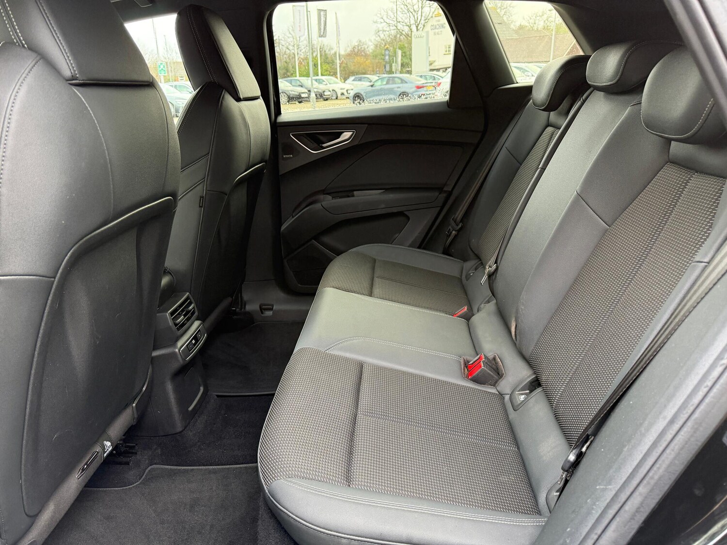 Used Audi Q4 e-tron 2022 for sale - 77467894: Photo 23