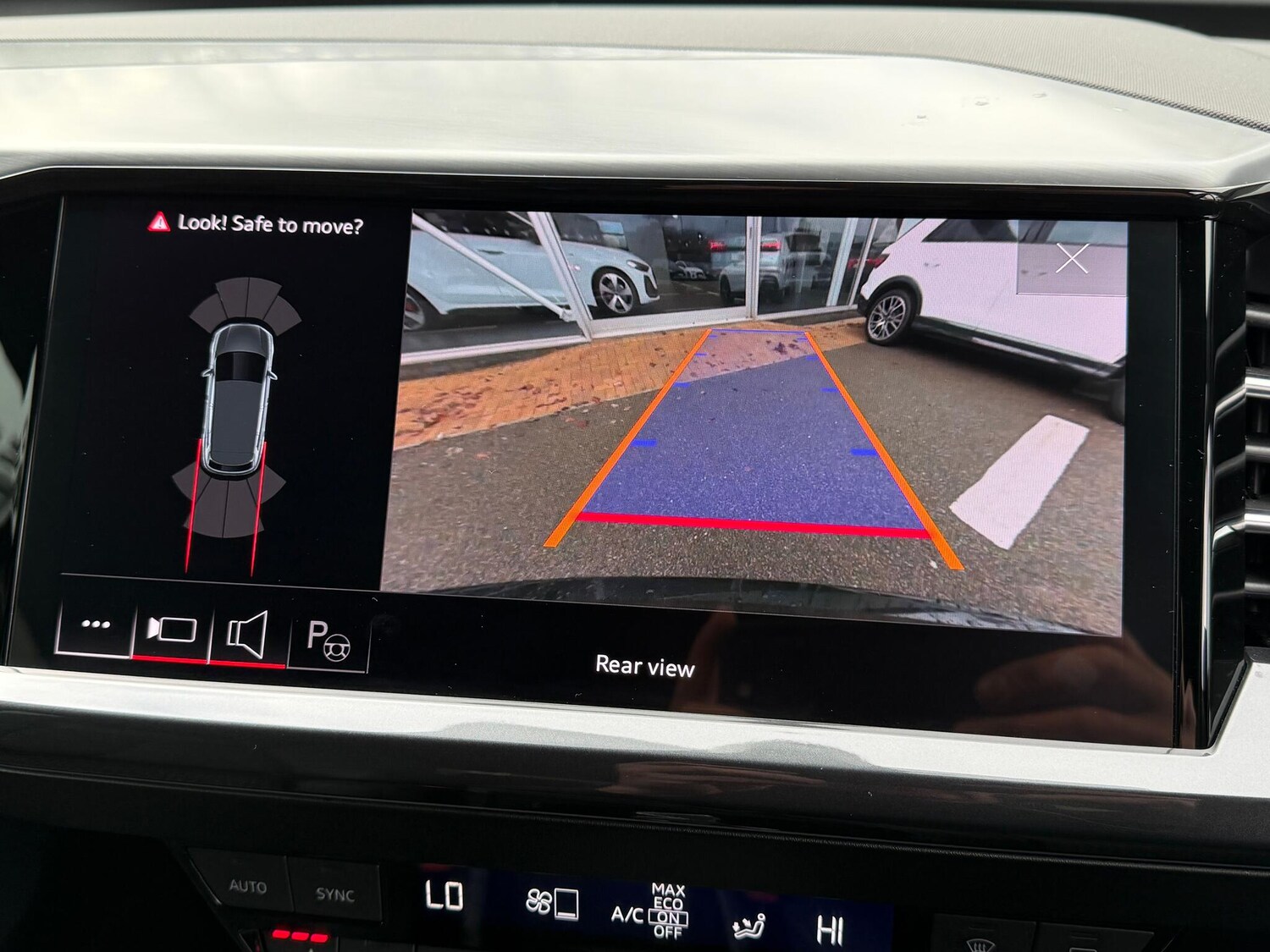 Used Audi Q4 e-tron 2022 for sale - 77467894: Photo 6