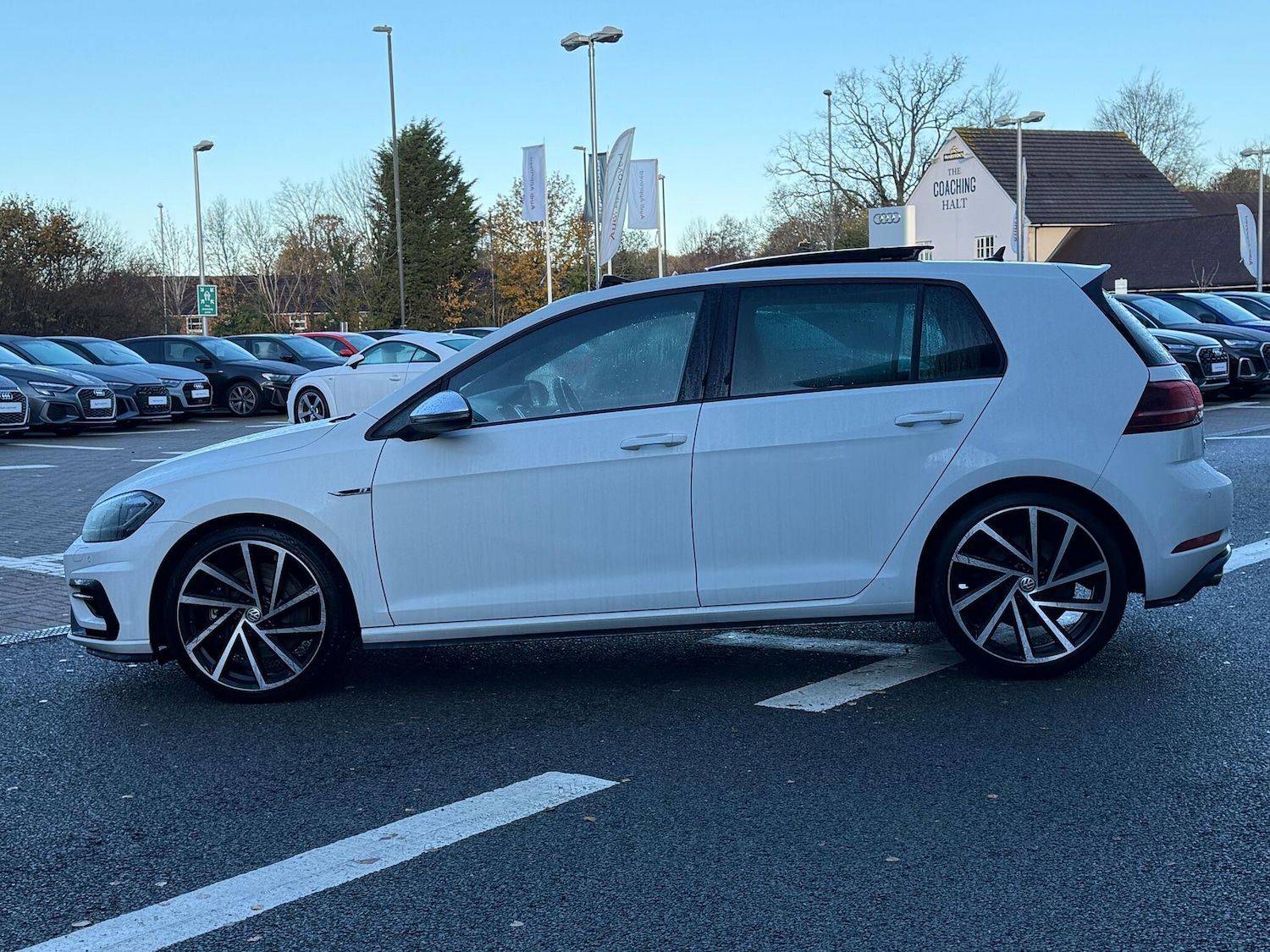 Used Volkswagen Golf 2019 for sale - 76801788: Photo 19