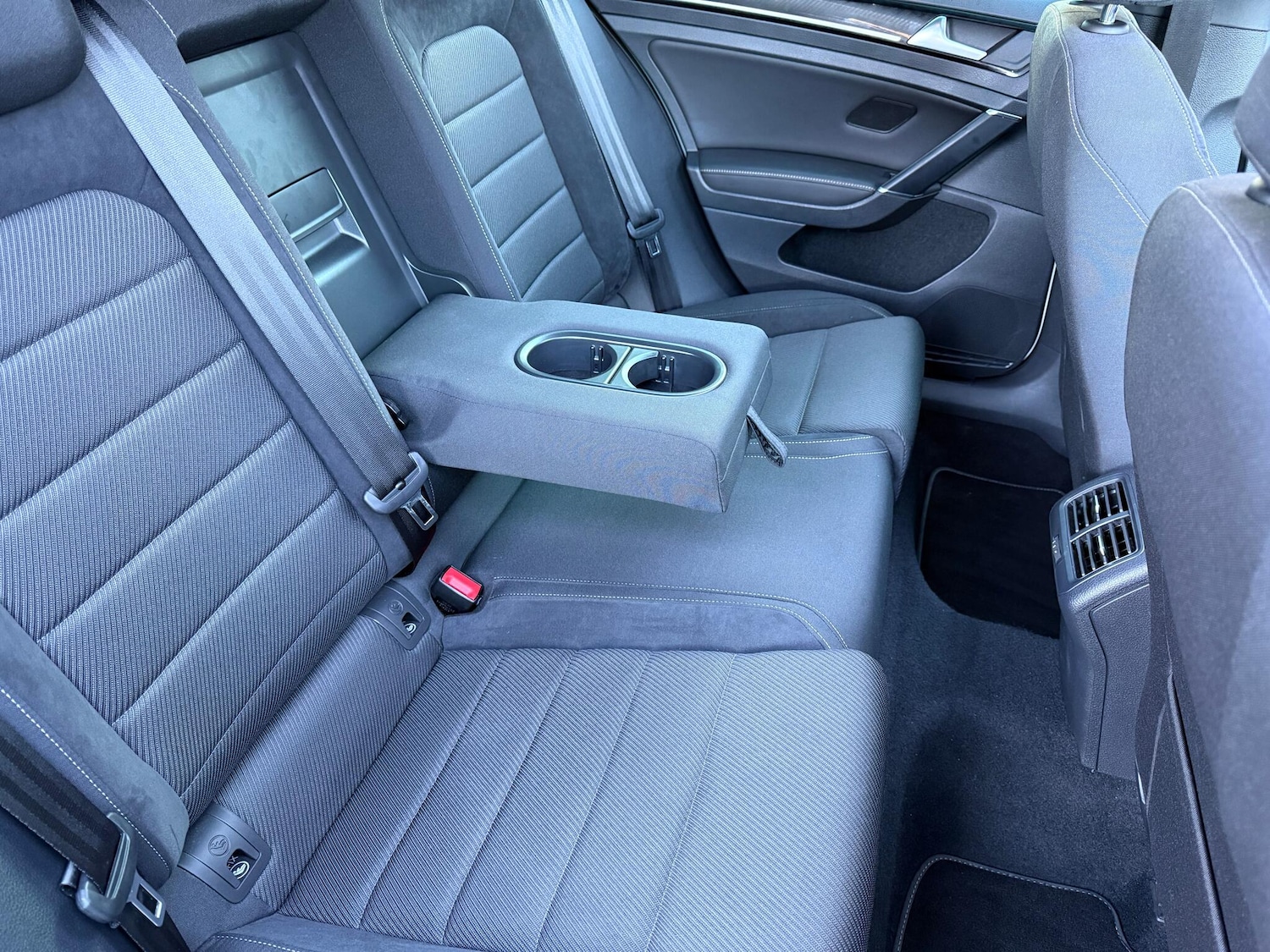 Used Volkswagen Golf 2019 for sale - 76801788: Photo 34