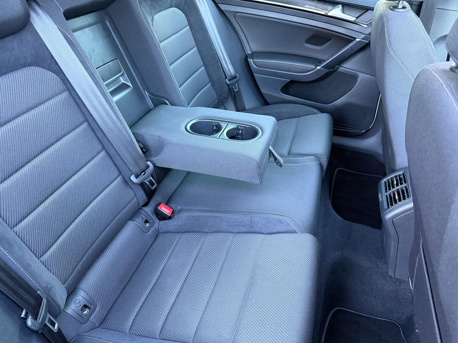 Used Volkswagen Golf 2019 for sale - 76801788: Photo 35