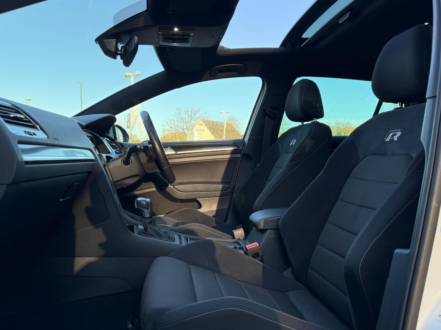 Used Volkswagen Golf 2019 for sale - 76801788: Photo 56