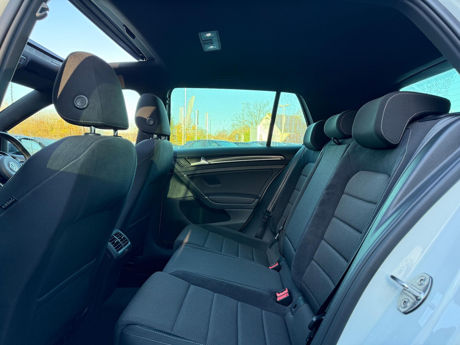 Used Volkswagen Golf 2019 for sale - 76801788: Photo 61