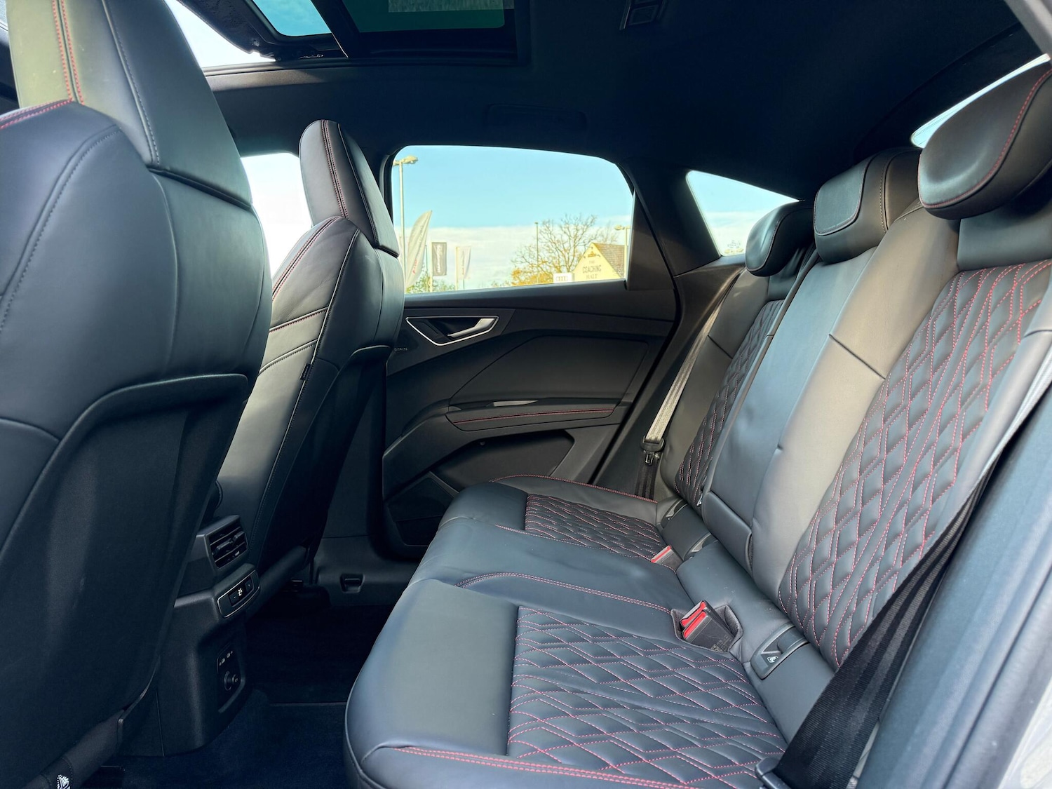 Used Audi Q4 e-tron 2022 for sale - 76612984: Photo 20