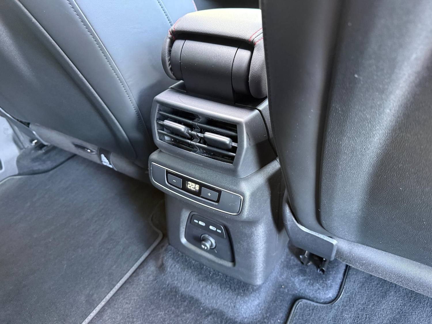 Used Audi Q4 e-tron 2022 for sale - 76612984: Photo 28