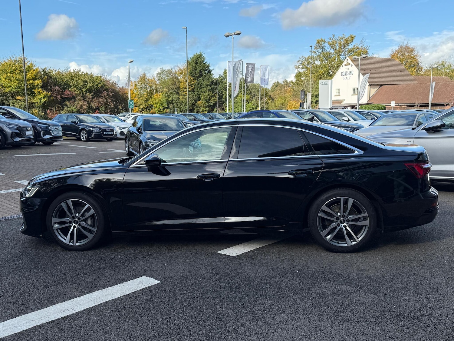 Used Audi A6 Saloon 2022 for sale - 76349643: Photo 14