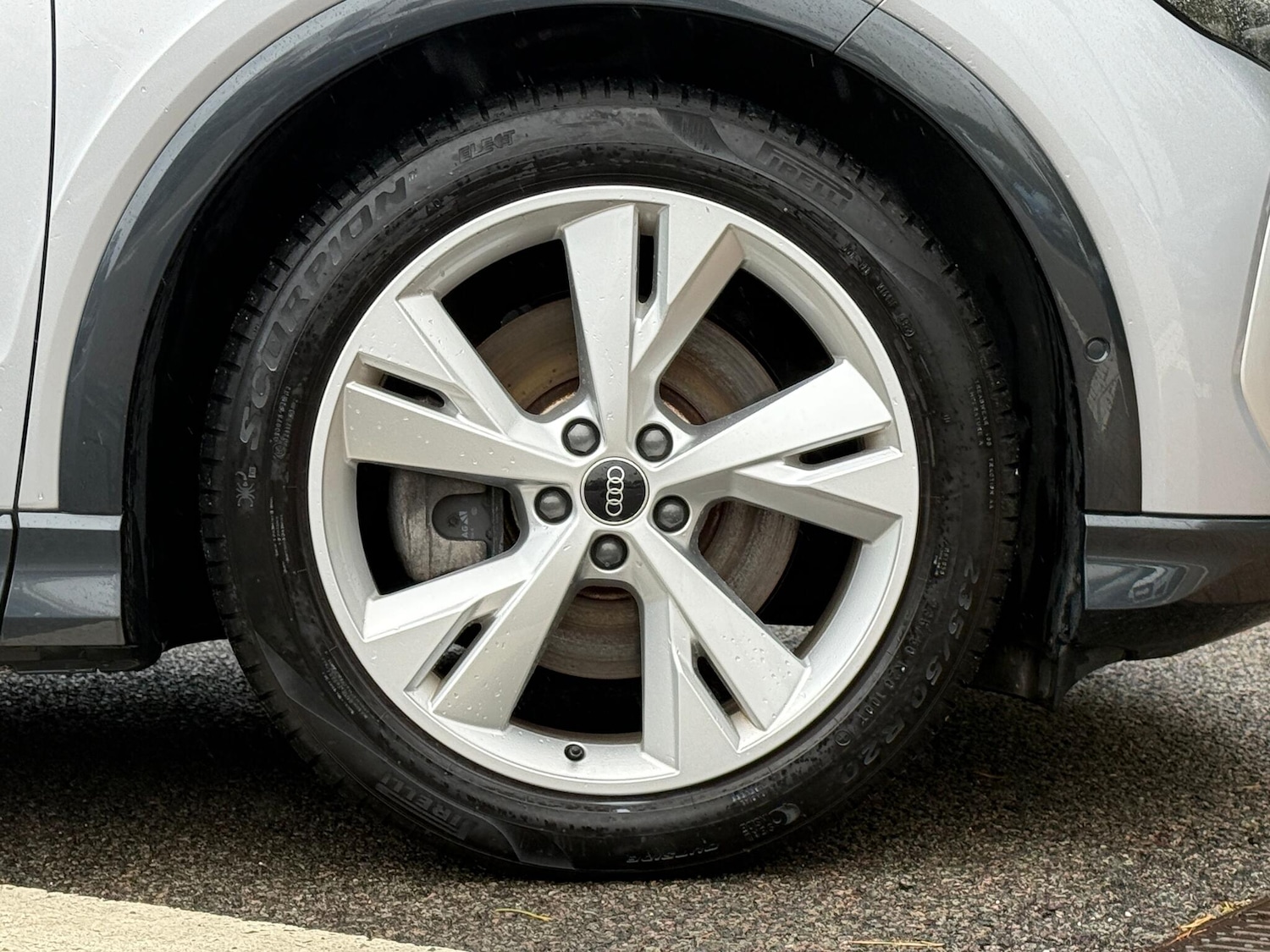 Used Audi Q4 e-tron 2023 for sale - 76457151: Photo 13