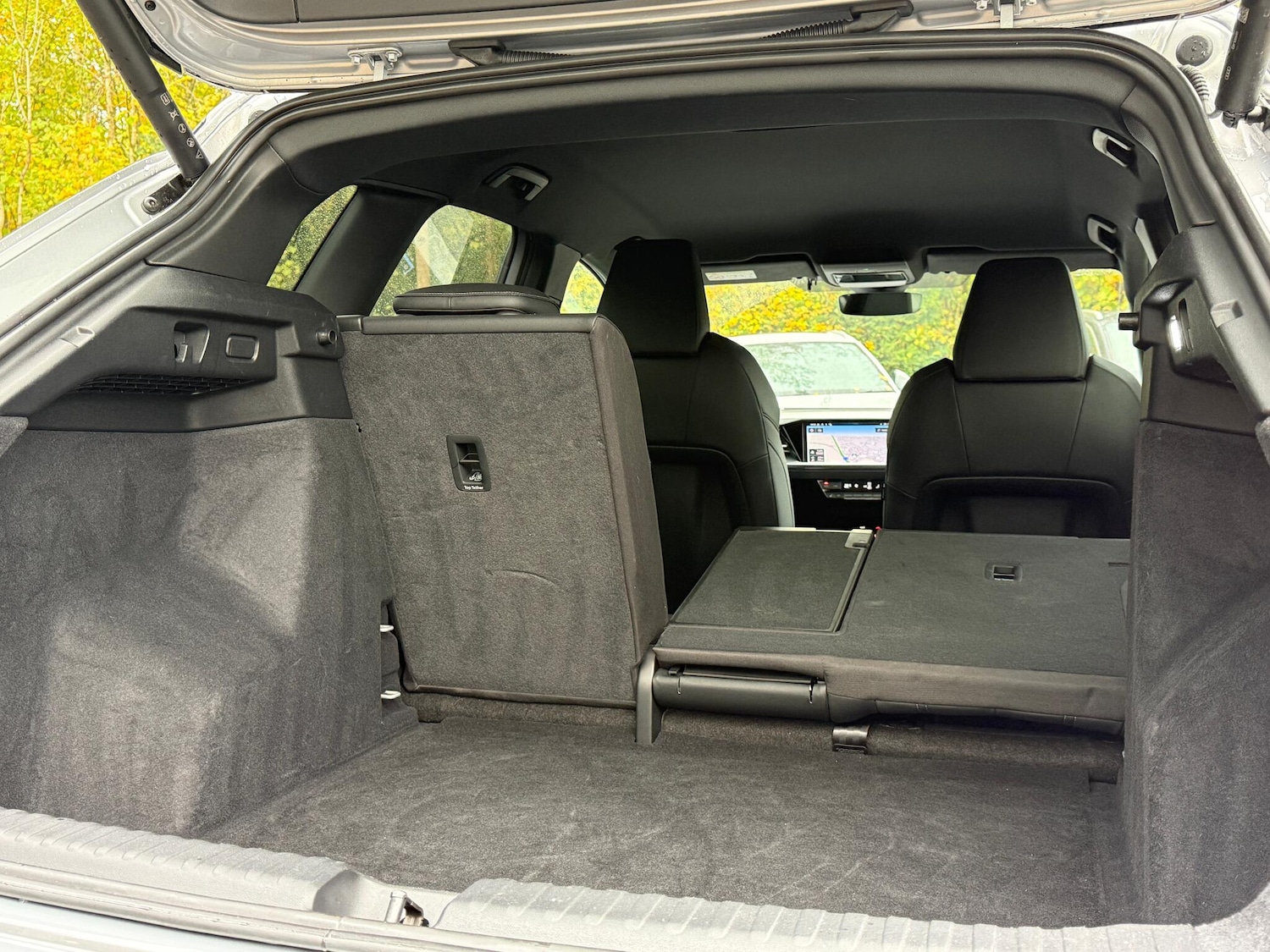 Used Audi Q4 e-tron 2023 for sale - 76457151: Photo 31