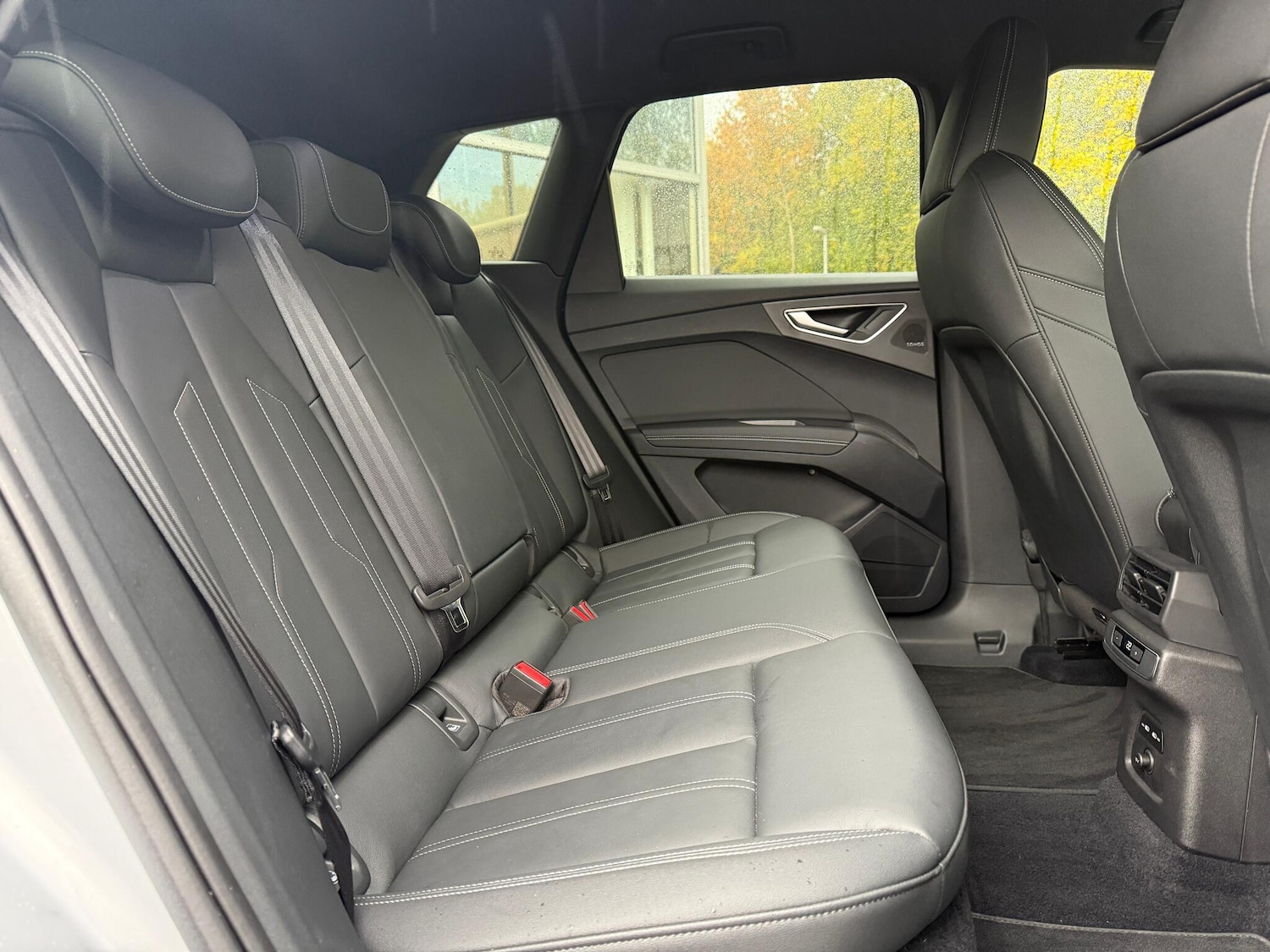 Used Audi Q4 e-tron 2023 for sale - 76457151: Photo 33