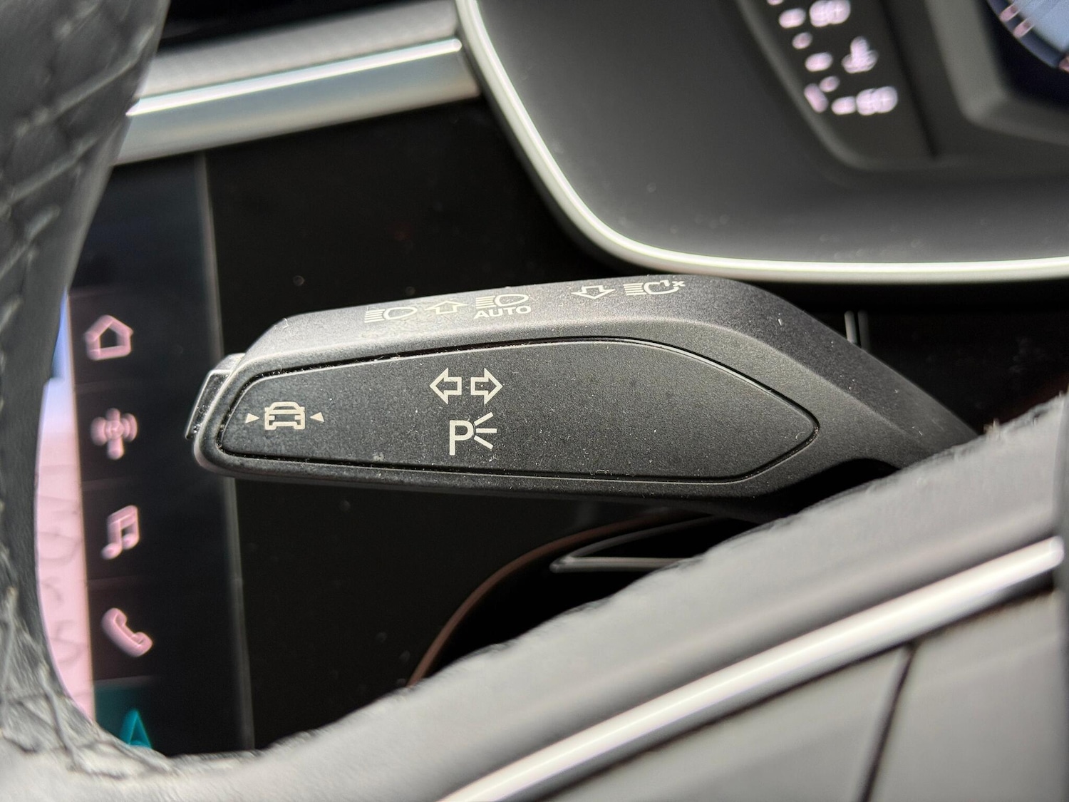 Used Audi Q3 2022 for sale - 77633620: Photo 12