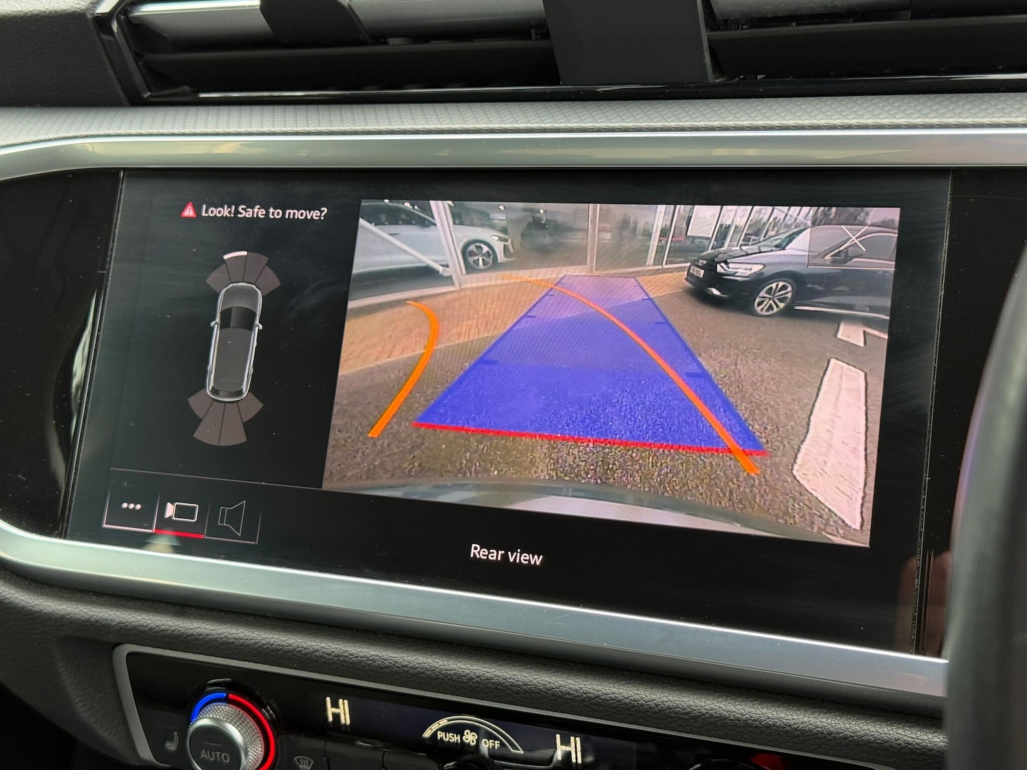 Used Audi Q3 2022 for sale - 77633620: Photo 3