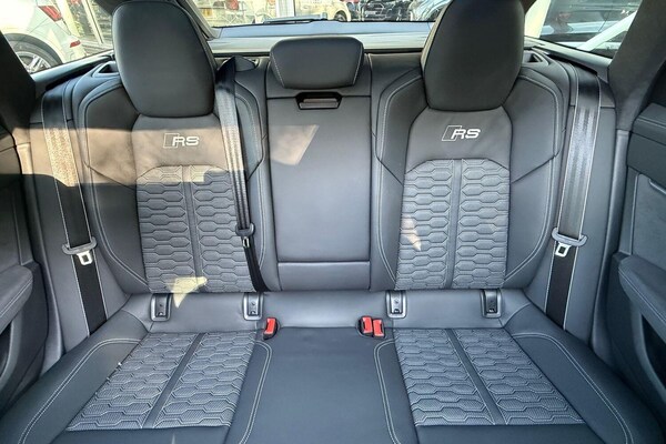 Used Audi RS6 2025 for sale - 76240093: Photo 24
