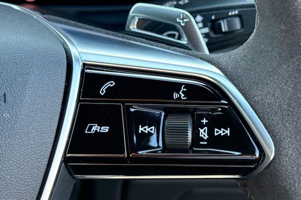 Used Audi RS6 2025 for sale - 76240093: Photo 45