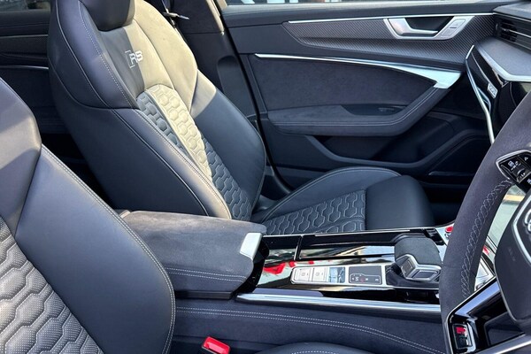 Used Audi RS6 2025 for sale - 76240093: Photo 48