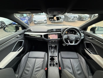 Used Audi Q3 2023 for sale - 76572334: Photo