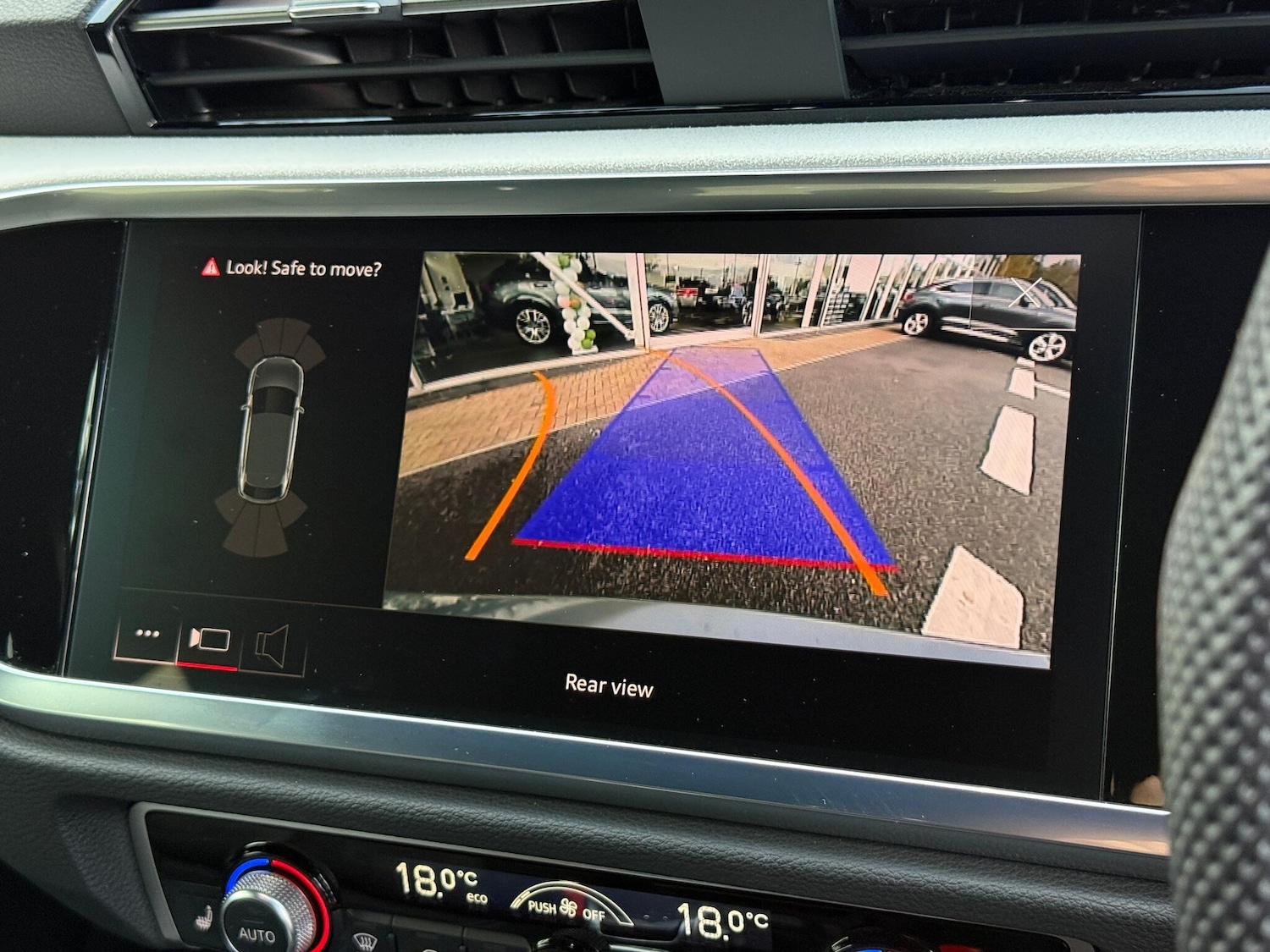 Used Audi Q3 2023 for sale - 76572334: Photo 4