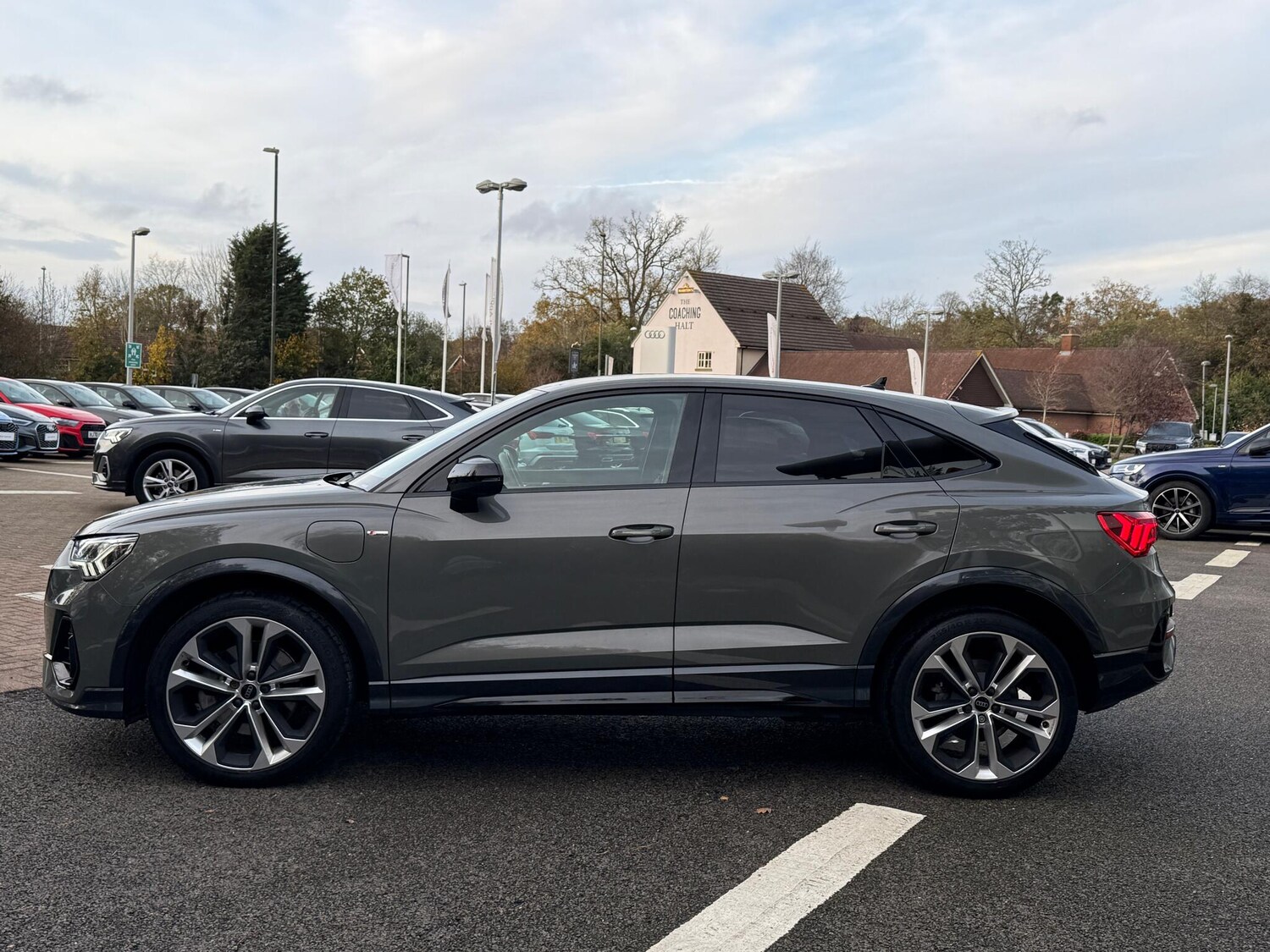 Used Audi Q3 2023 for sale - 76572334: Photo 44