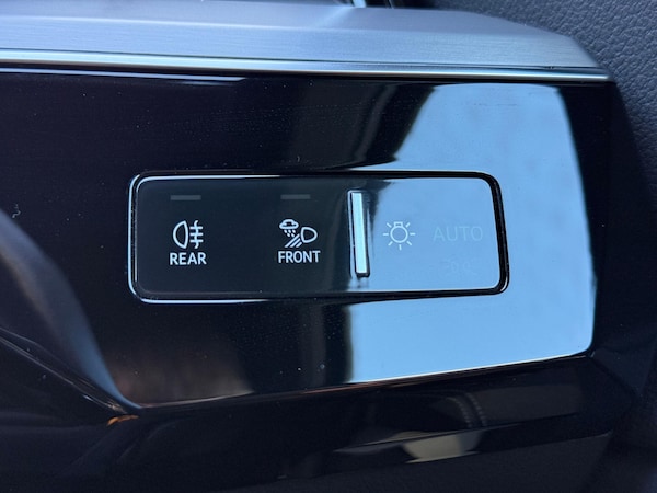 Used Audi e-tron 2023 for sale - 76084633: Photo 22