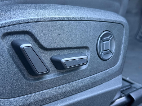 Used Audi e-tron 2023 for sale - 76084633: Photo 33