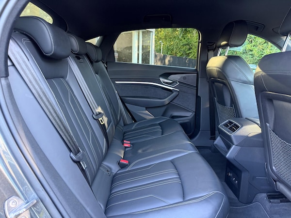 Used Audi e-tron 2023 for sale - 76084633: Photo 37