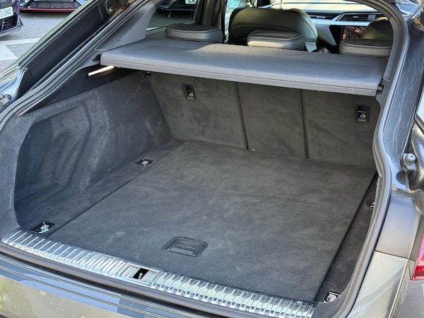Used Audi e-tron 2023 for sale - 76084633: Photo 52