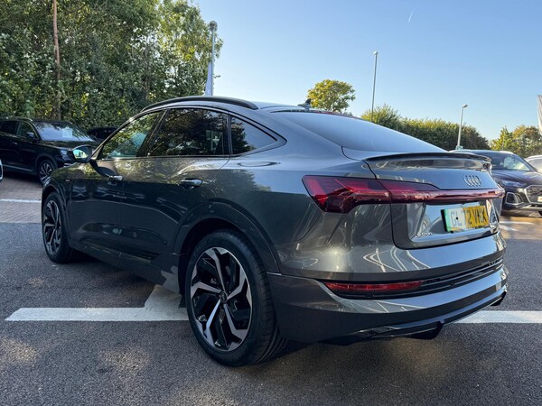 Used Audi e-tron 2023 for sale - 76084633: Photo 55
