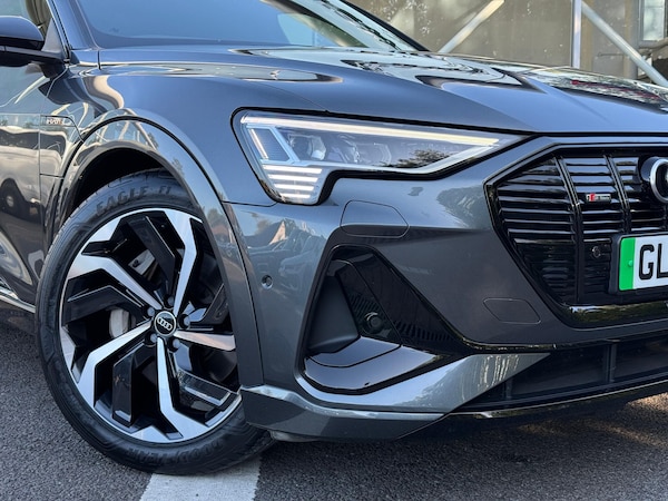 Used Audi e-tron 2023 for sale - 76084633: Photo 5