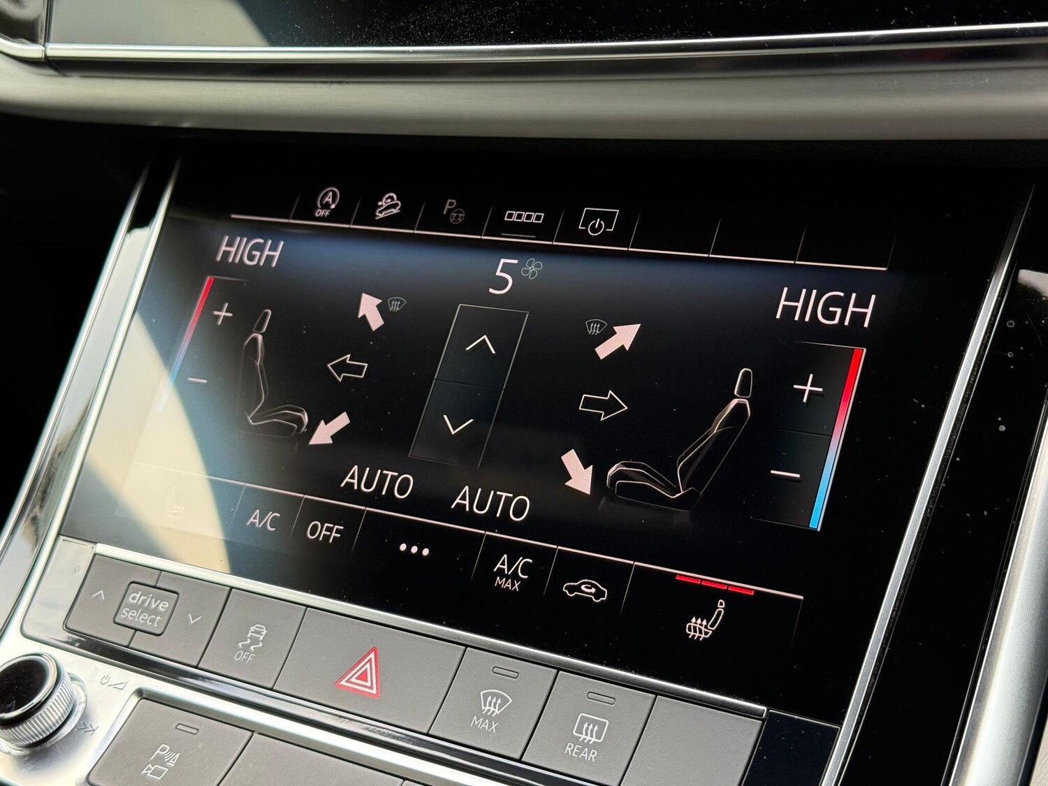 Used Audi Q7 for sale - 77497106: Photo 11