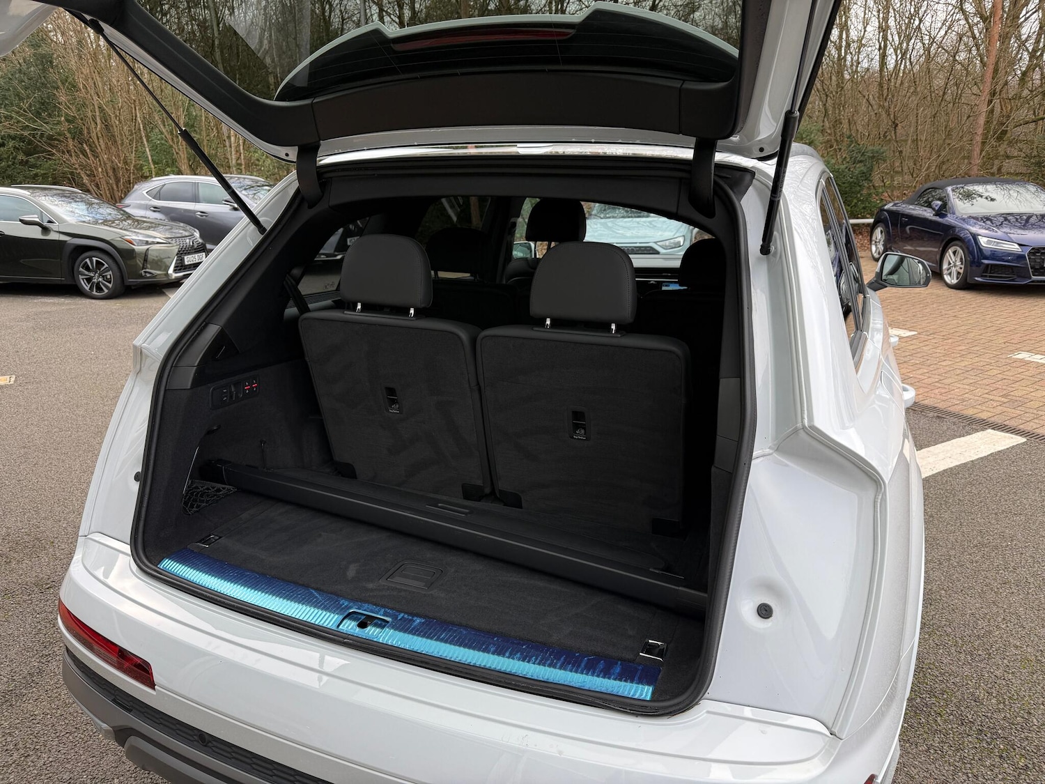 Used Audi Q7 2023 for sale - 77163553: Photo 45