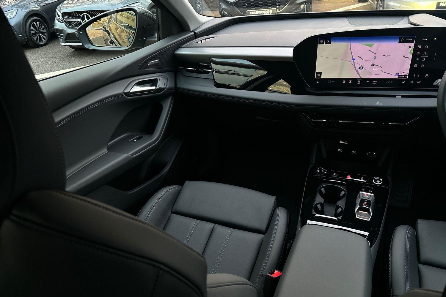 Used Audi Q6 e-tron 2024 for sale - 76728949: Photo 32