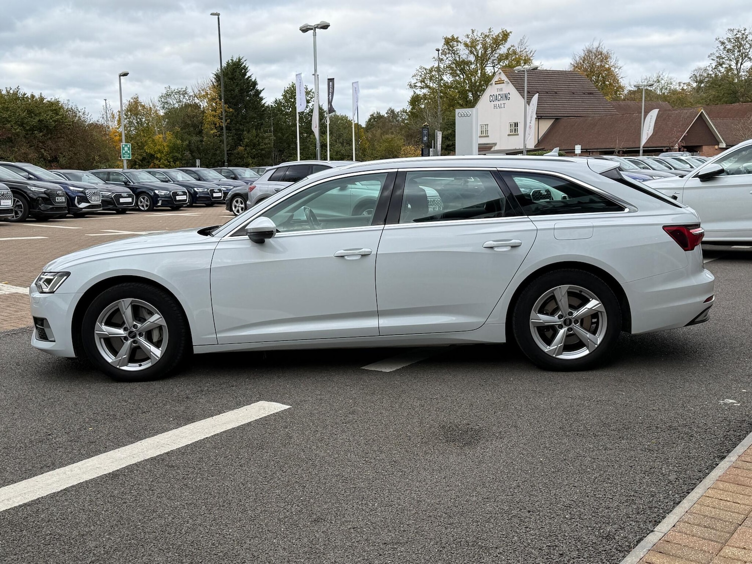 Used Audi A6 Avant 2024 for sale - 76388655: Photo 15