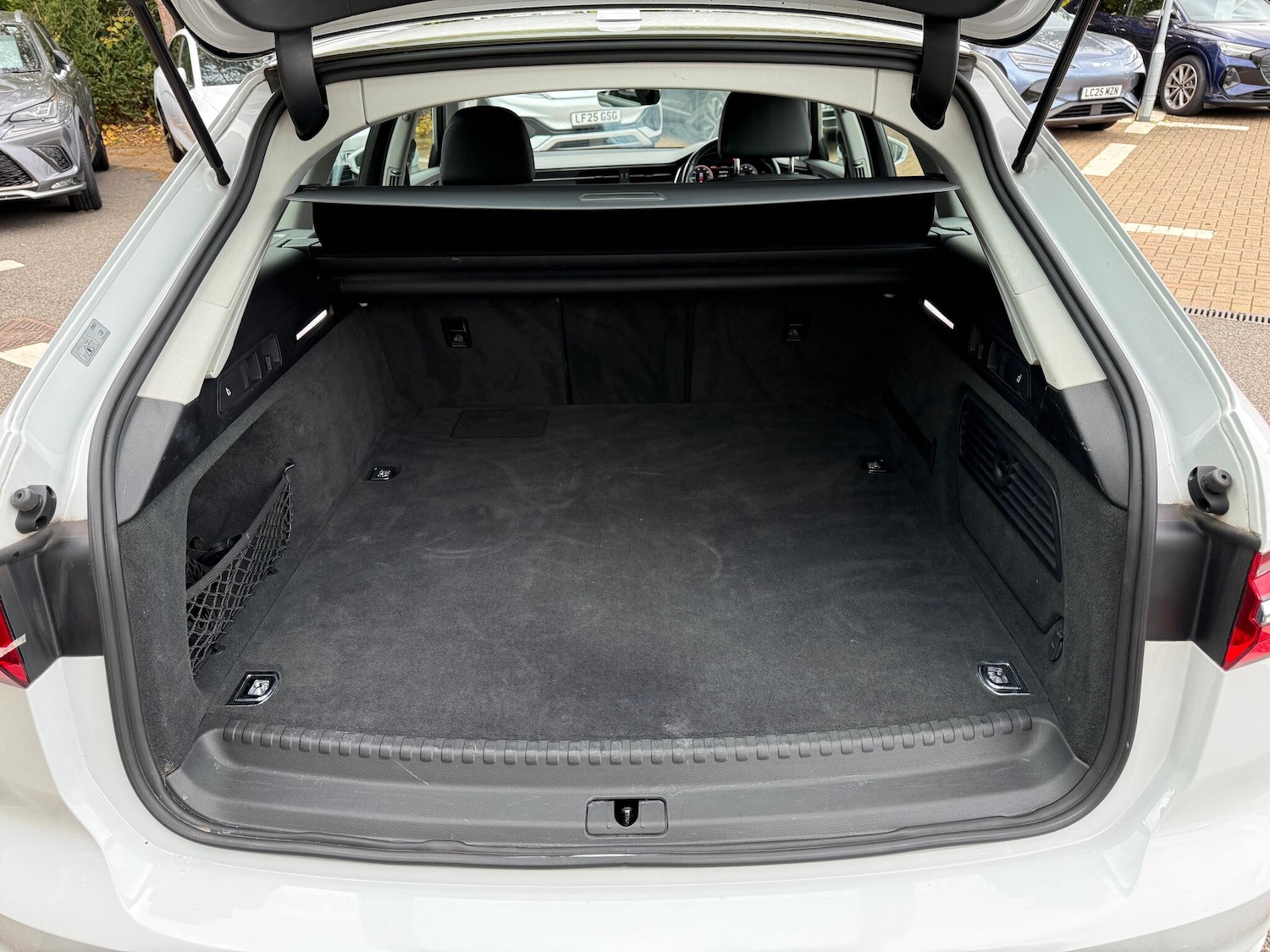 Used Audi A6 Avant 2024 for sale - 76388655: Photo 25