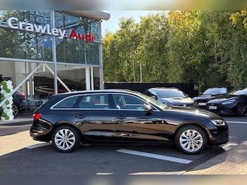 Used Audi A4 Avant 2023 for sale - 76200970: Photo