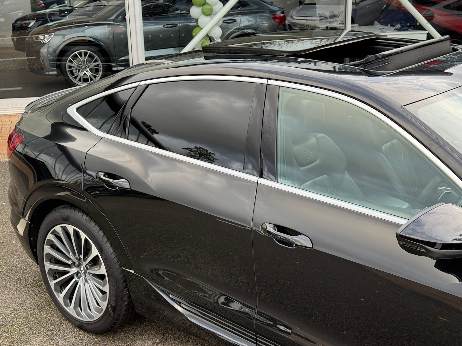 Used Audi e-tron 2020 for sale - 76612848: Photo 12