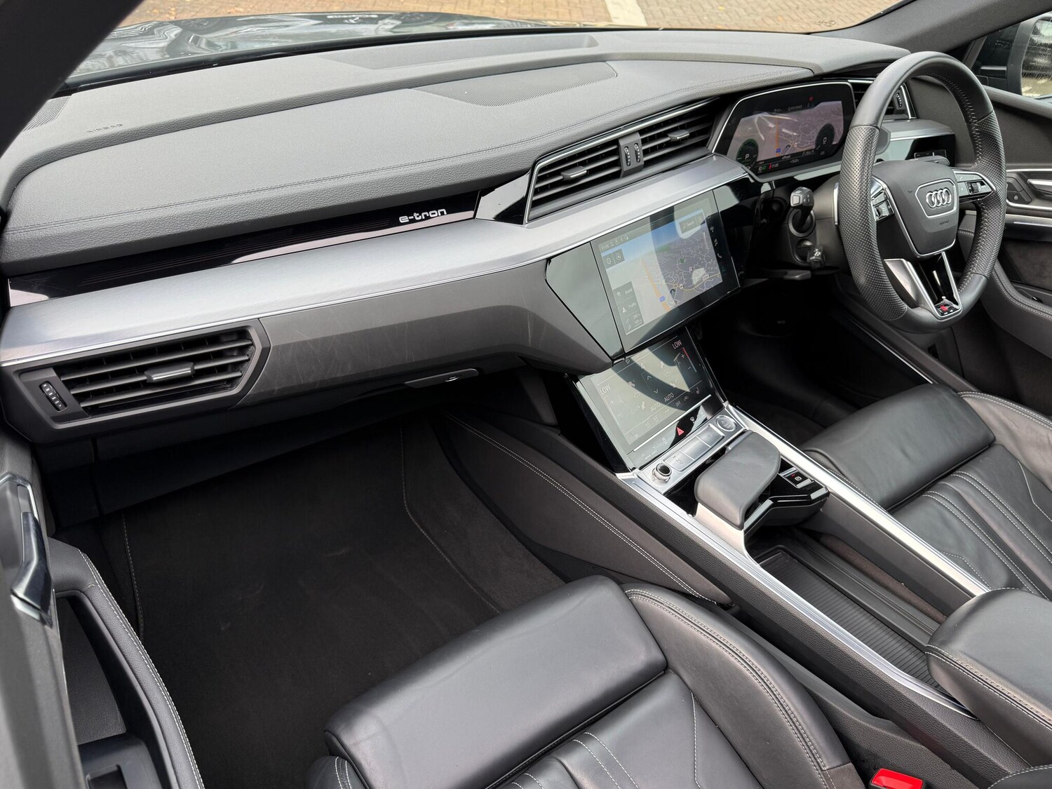 Used Audi e-tron 2020 for sale - 76612848: Photo 58