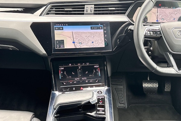 Used Audi e-tron 2022 for sale - 76138131: Photo 39