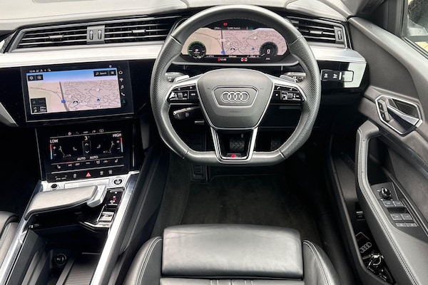 Used Audi e-tron 2022 for sale - 76138131: Photo 41