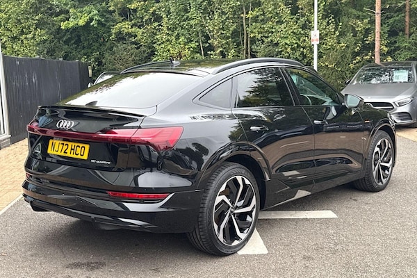 Used Audi e-tron 2022 for sale - 76138131: Photo 6